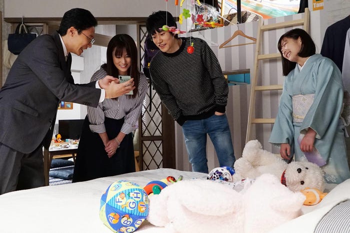 「隣の家族は青く見える」第6話より(C)フジテレビ