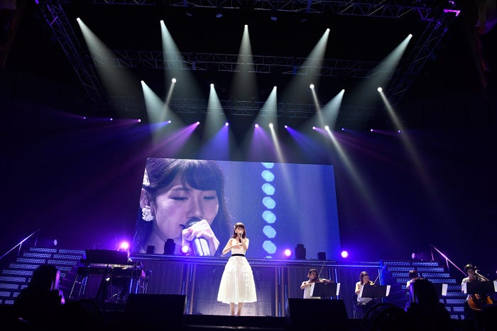 柏木由紀「AKB48グループ同時開催コンサートin横浜~今年はランクインできました祝賀会~」(C)AKS