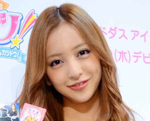板野友美、「女の子である限り、可愛くなりたい」