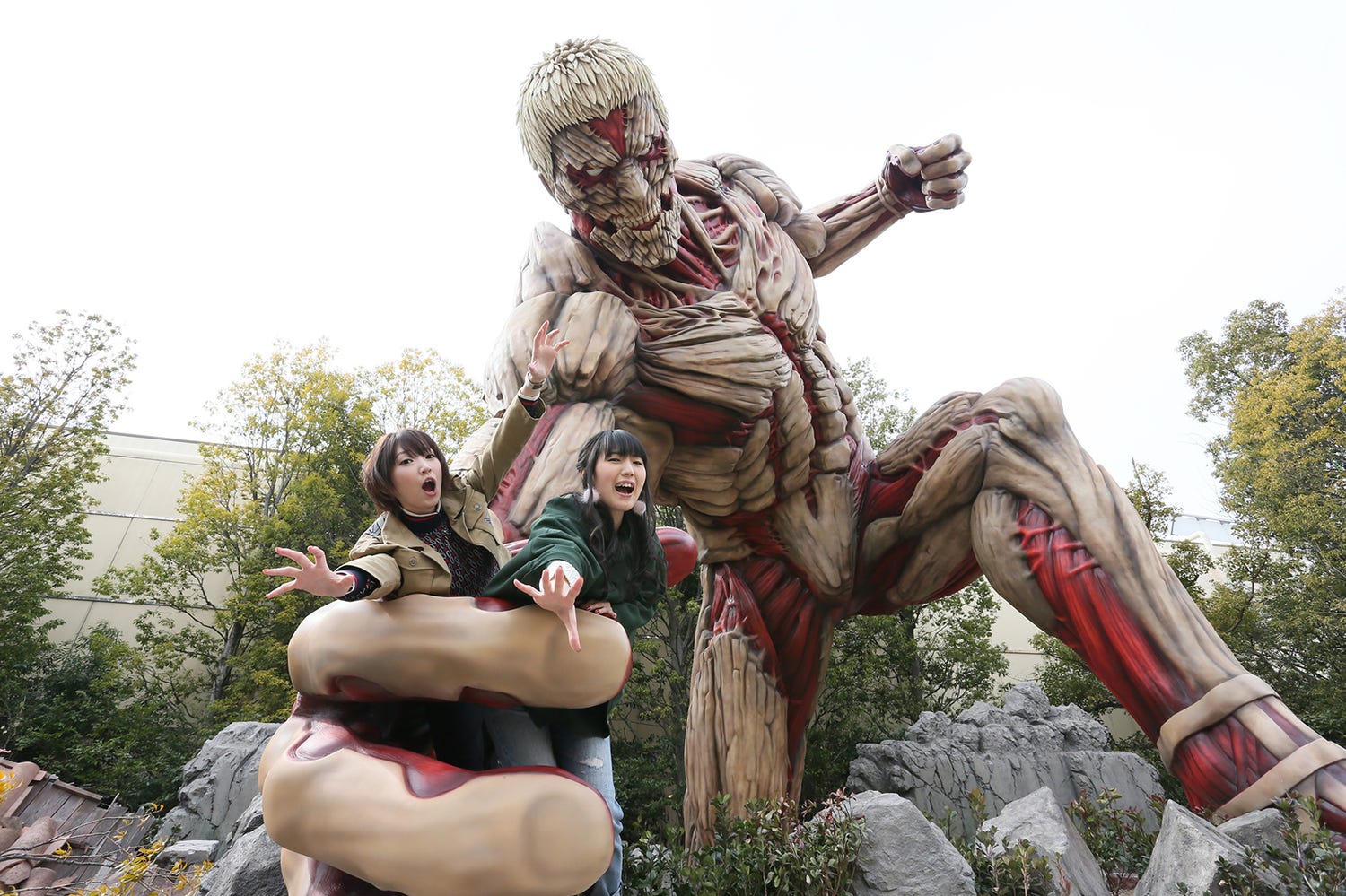 USJ「進撃の巨人」アトラクションがスケールアップ “紅蓮の弓矢ver.”初登場