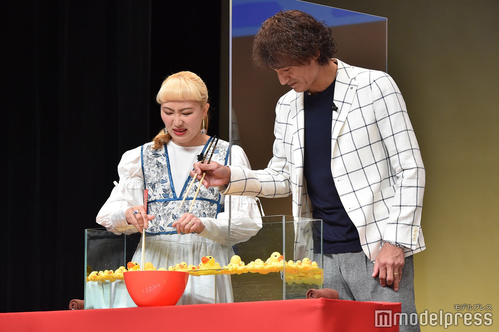 丸山桂里奈、本並健治（C）モデルプレス