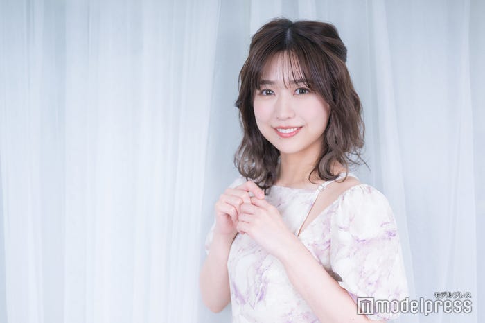 篠崎彩奈(C)モデルプレス