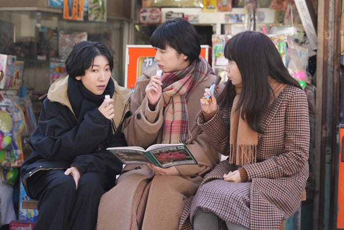 安藤サクラ、夏帆、木南晴夏 「ブラッシュアップライフ」第7話より(C)日本テレビ