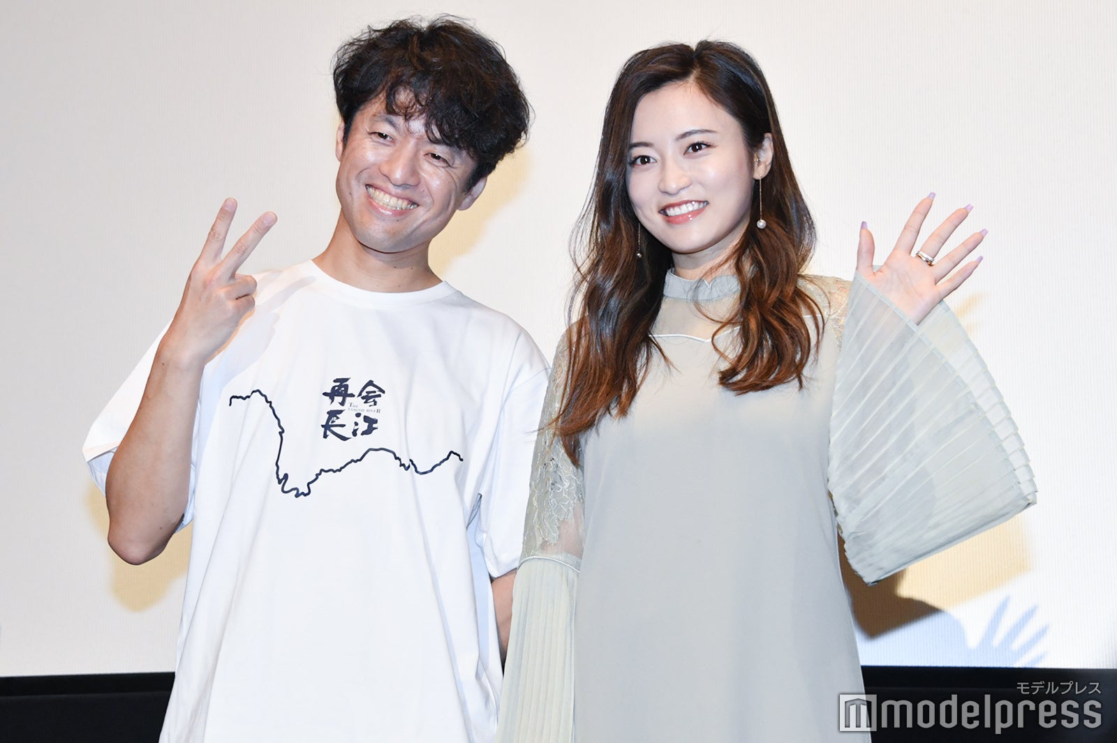 竹内亮監督、小島瑠璃子（C）モデルプレス