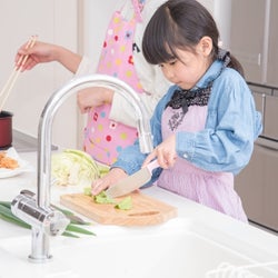 楽しい…それともたいへん? お子さんと料理、してますか【パパママの本音調査】