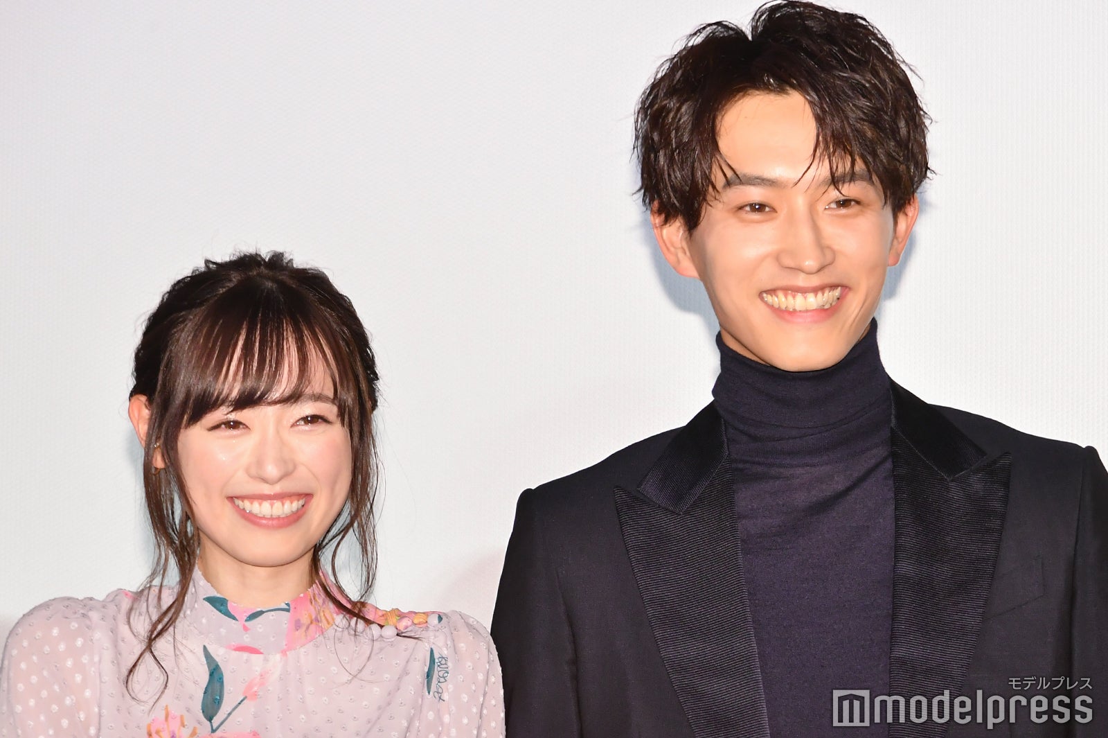 福原遥、杉野遥亮 （C）モデルプレス