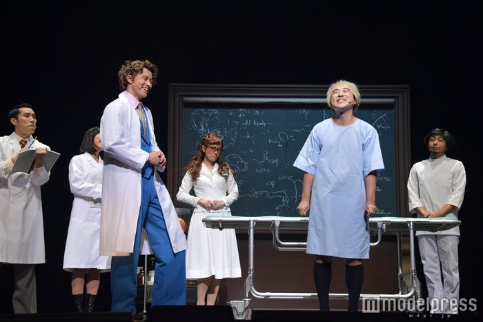 ヒルトップ(ムロツヨシ)(C)モデルプレス