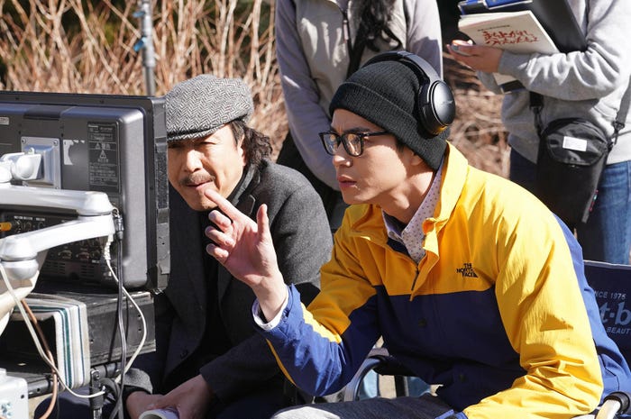 小日向文世、東出昌大/「コンフィデンスマンJP」第4話より(C)フジテレビ