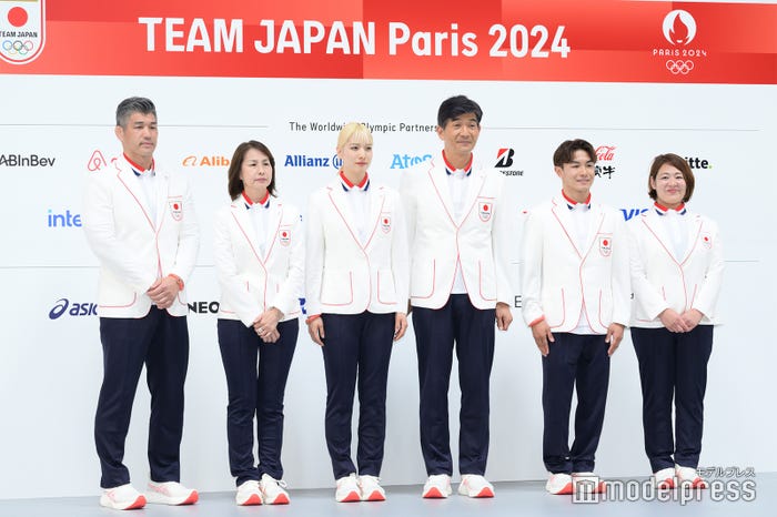 (左から)井上康生、土肥美智子、江村美咲、尾縣貢、半井重幸、谷本歩実(C)モデルプレス