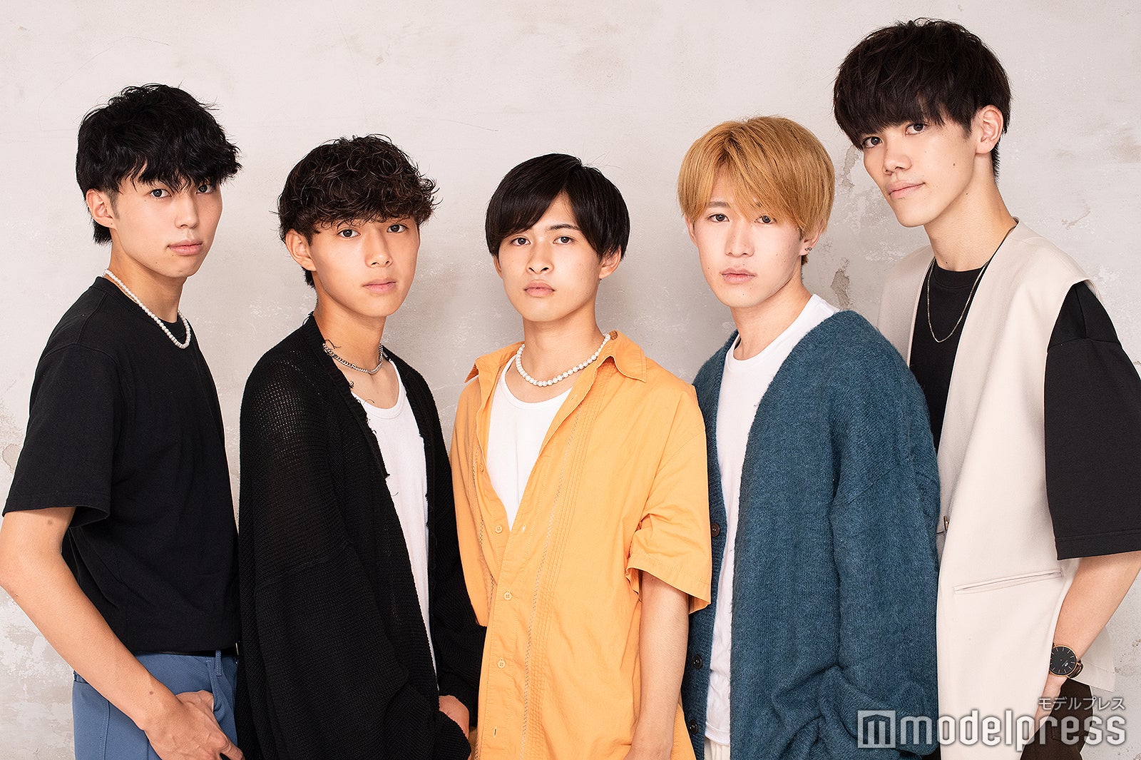 「ミスター明治学院コンテスト2021」ファイナリスト／左から香川晟さん、小林虎太郎さん、首藤浩輝さん、清水芳基さん、矢留悠誠さん（C）モデルプレス