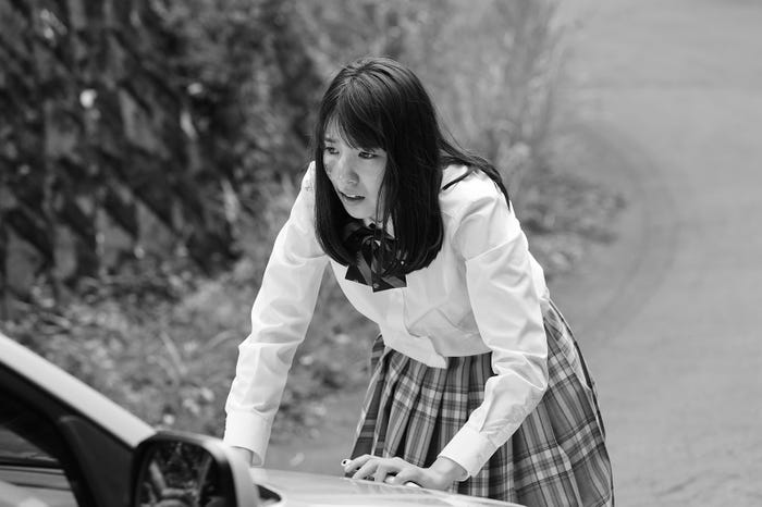 飯豊まりえ「何曜日に生まれたの」第1話より(C)ABCテレビ