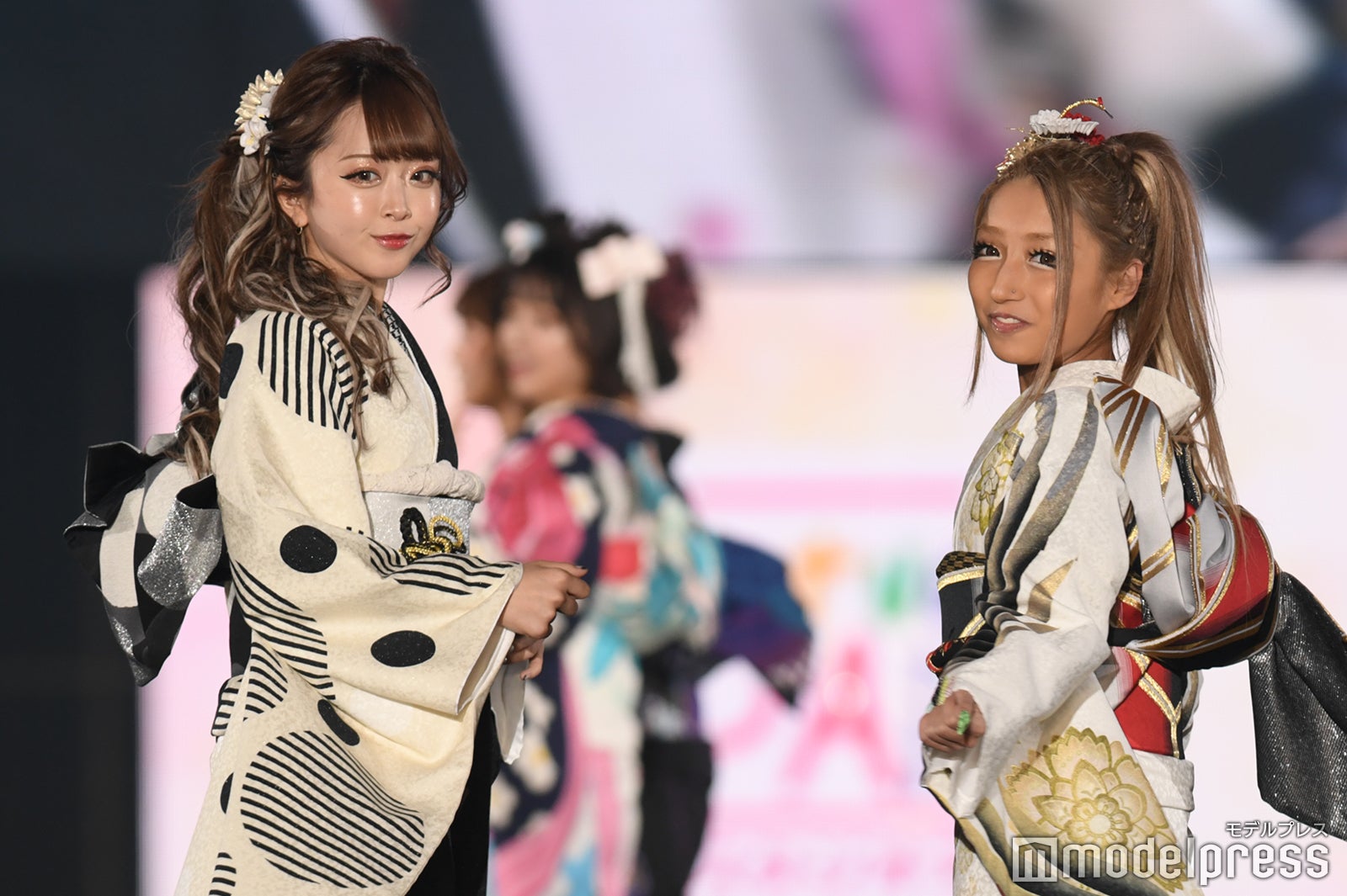 （C）モデルプレス