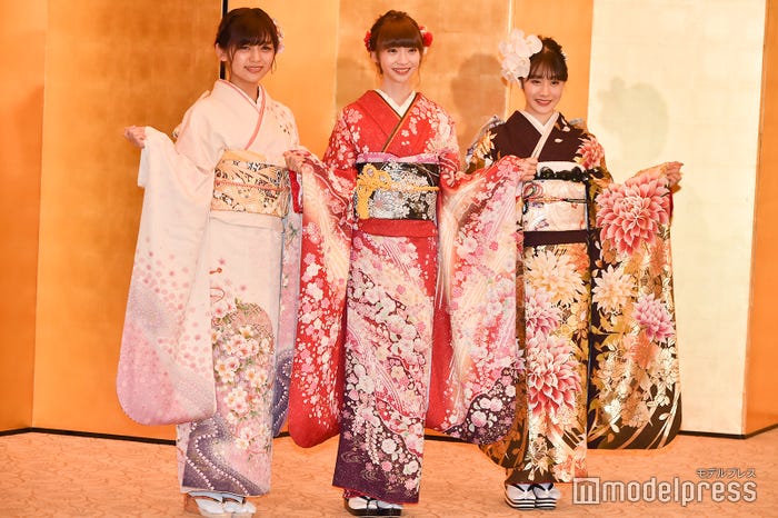 NGT48(左から)中村歩加、荻野由佳、加藤美南 (C)モデルプレス