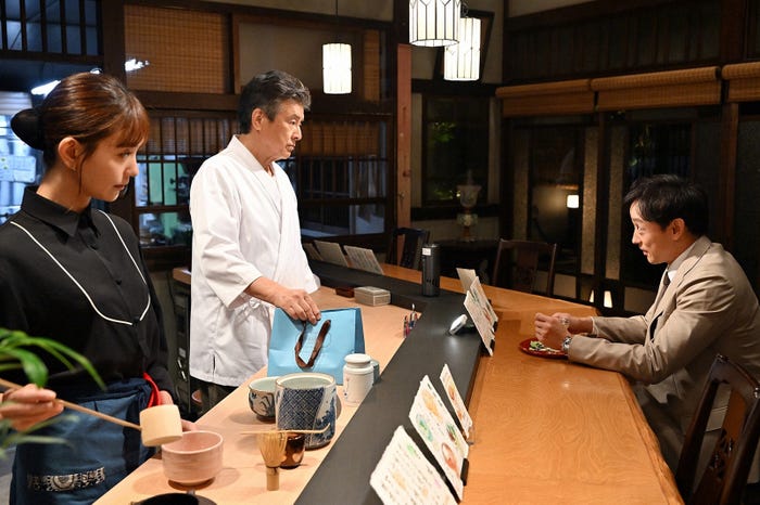 (左から)中村ゆり、三浦友和、山本耕史 (C)TBS