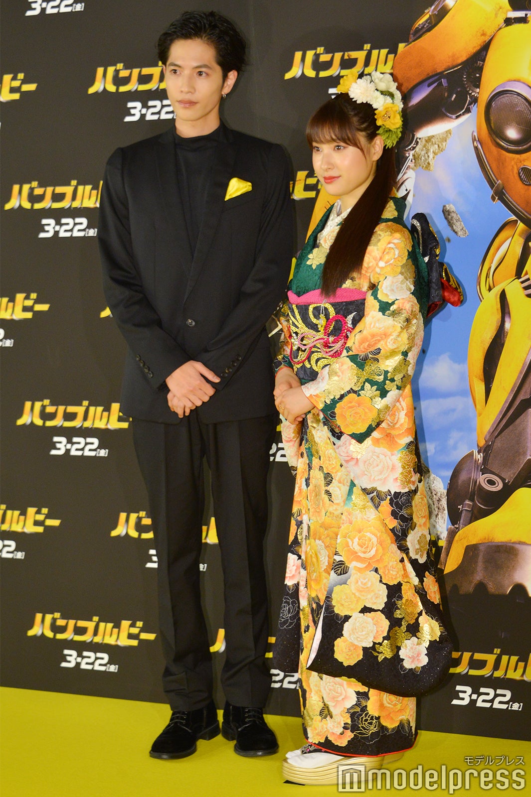 （左から）志尊淳、土屋太鳳 （C）モデルプレス