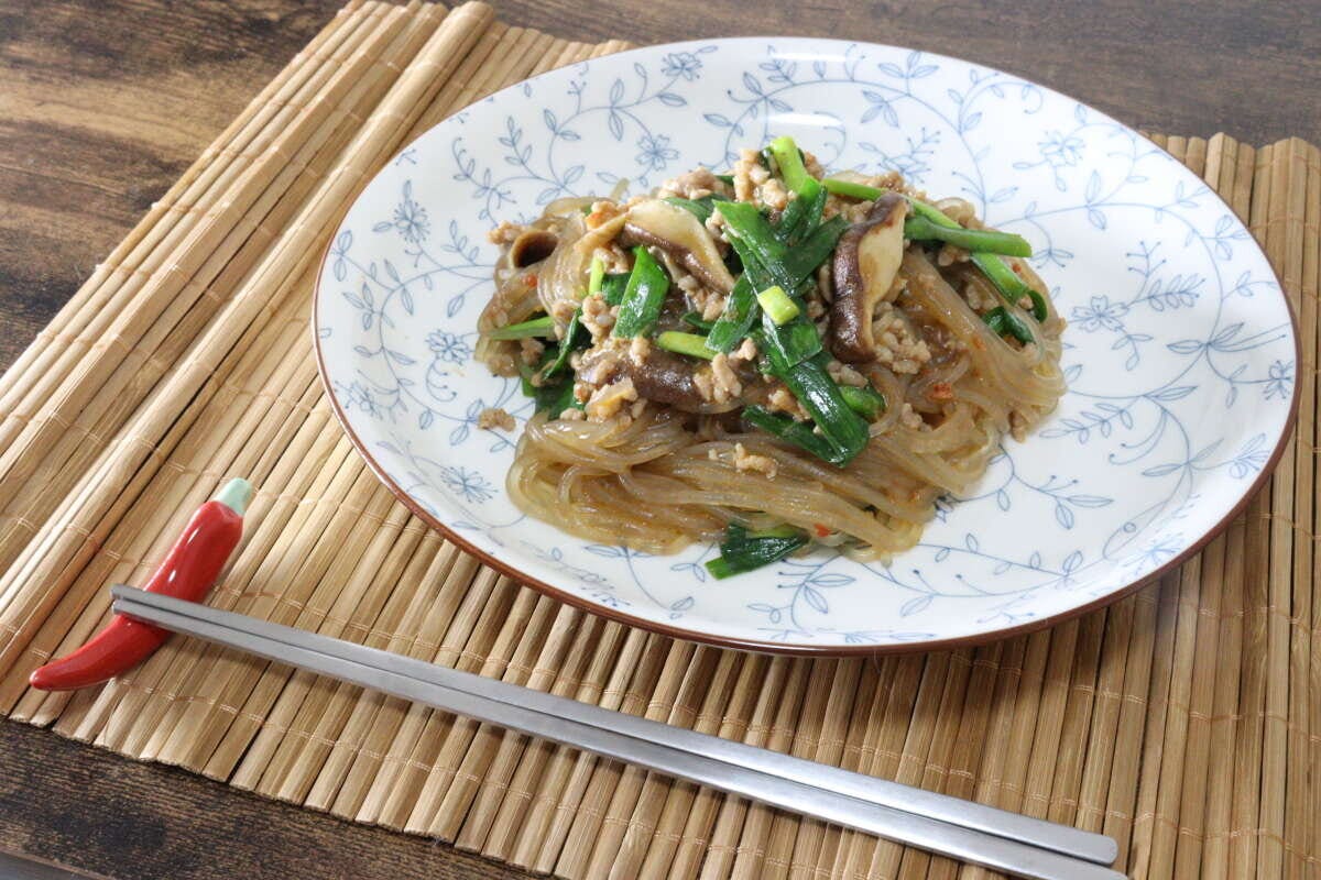 ダイソー　　麻婆春雨　つるもち春雨