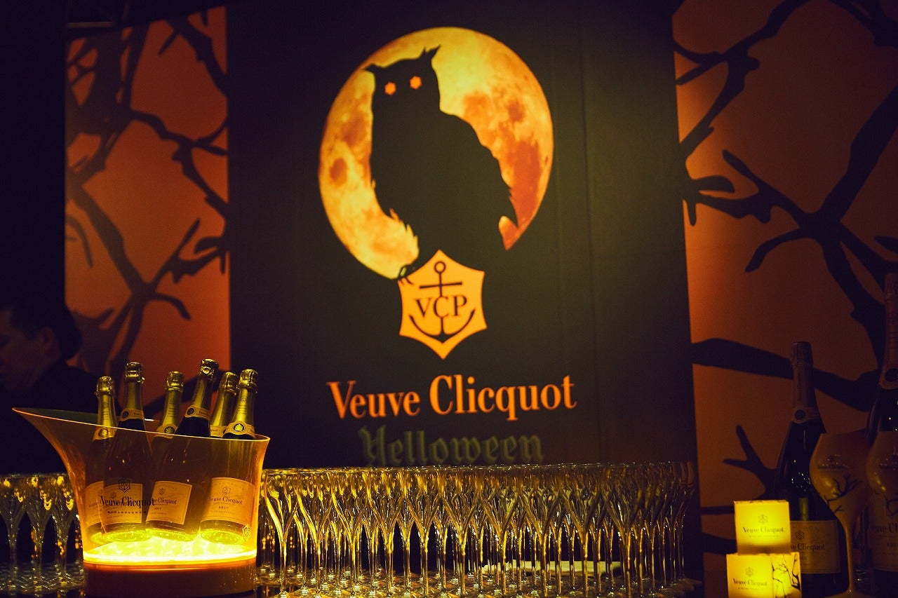 六本木に突如出現する幻想的な森で大人のハロウィン／画像提供：ヴーヴ・クリコ​