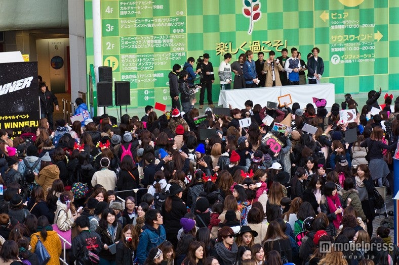 日本ファンとの初めての交流を楽しんだ