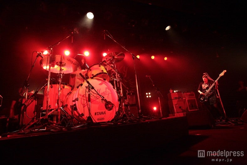 2番手に登場したチャットモンチー