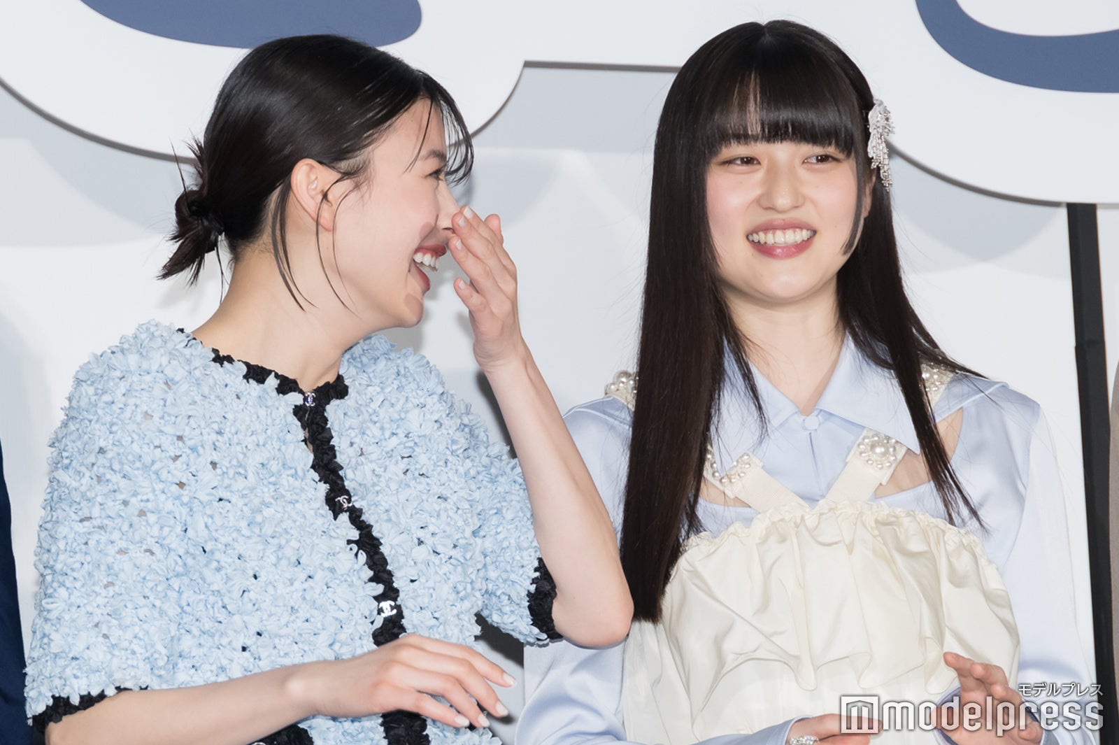 出口夏希、菊池日菜子（C）モデルプレス