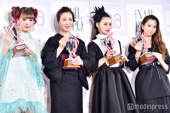 河北麻友子 ダレノガレ明美 藤田ニコル 真矢ミキ ネイルクイーン 集結 豪華ドレス ネイルで輝き放つ モデルプレス 河北麻友子 ダレノガレ明美 藤田ニコル 真矢ミキ ネイルクイーン 集結 豪華ドレス ネイルで輝き放つ モデルプレス