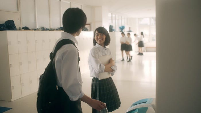 奥智哉、大島美優/「Wednesday -瞬の迷い-」 篇(提供写真)