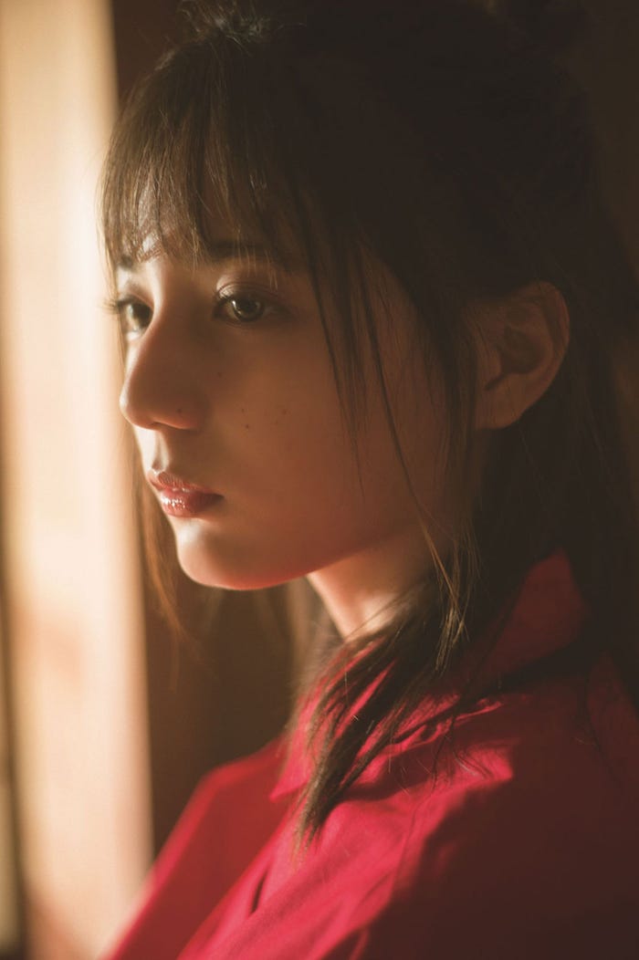 小坂菜緒(画像提供:白夜書房)