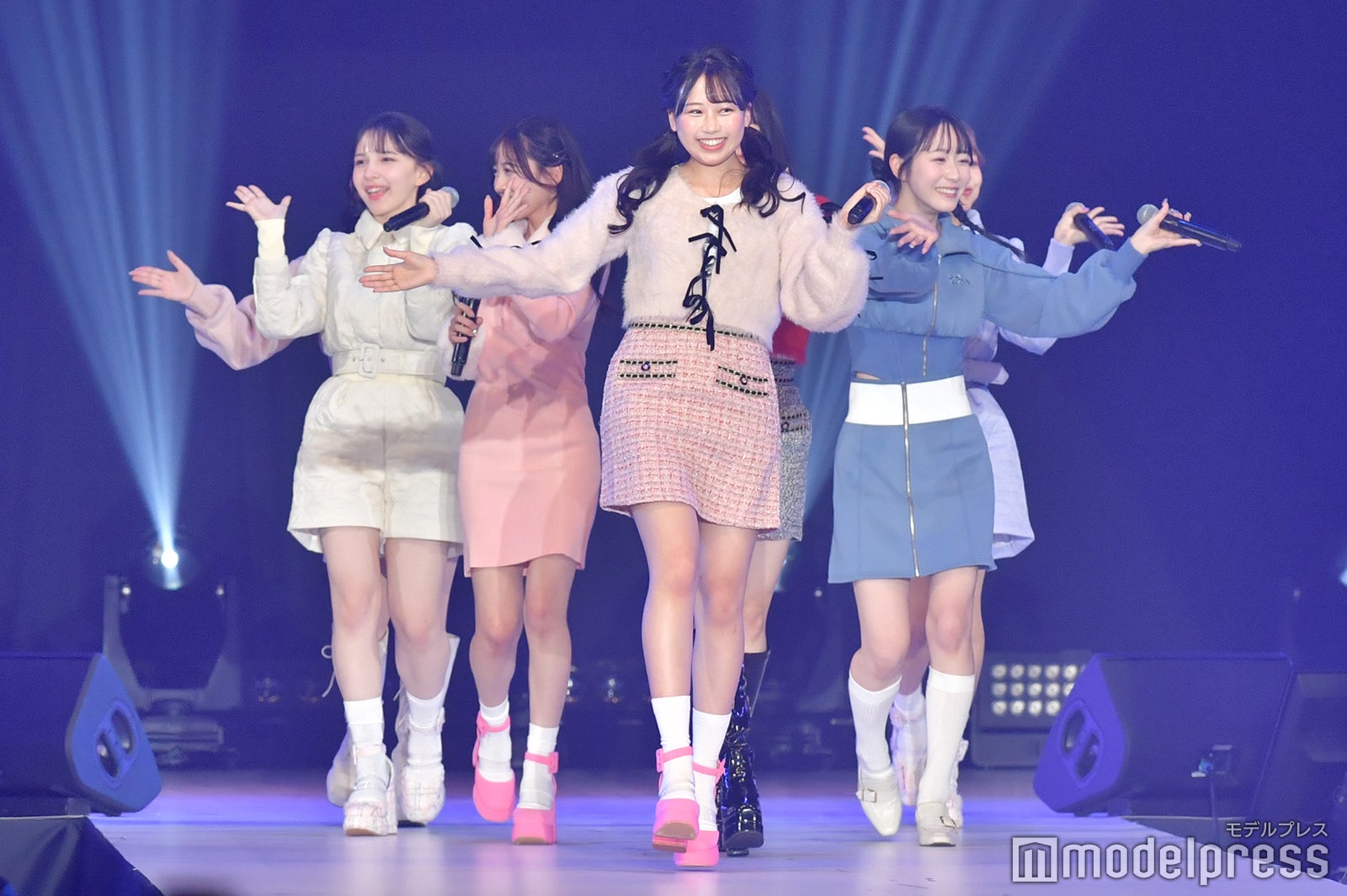 FRUITS ZIPPER（C）モデルプレス