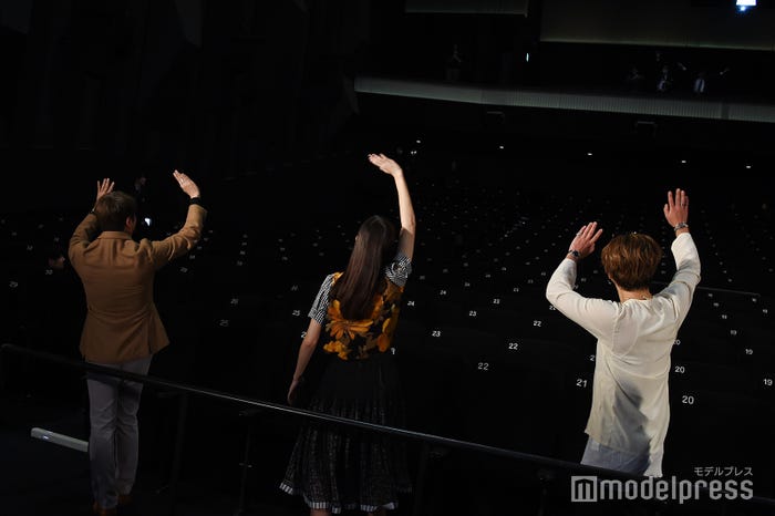 お見送り終了! (C)モデルプレス