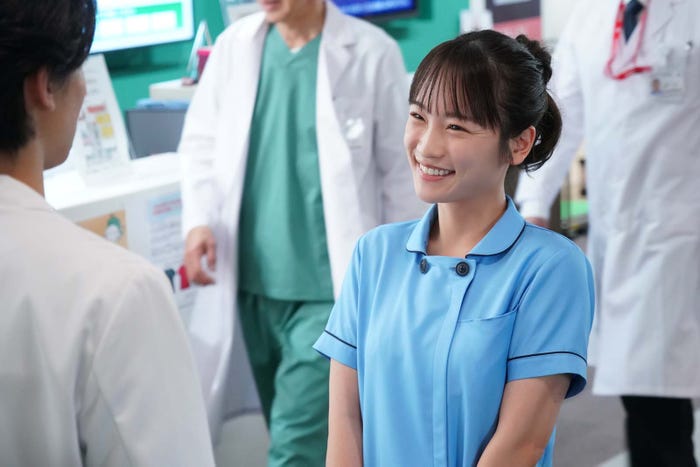 川栄李奈「となりのナースエイド」第2話より(C)日本テレビ