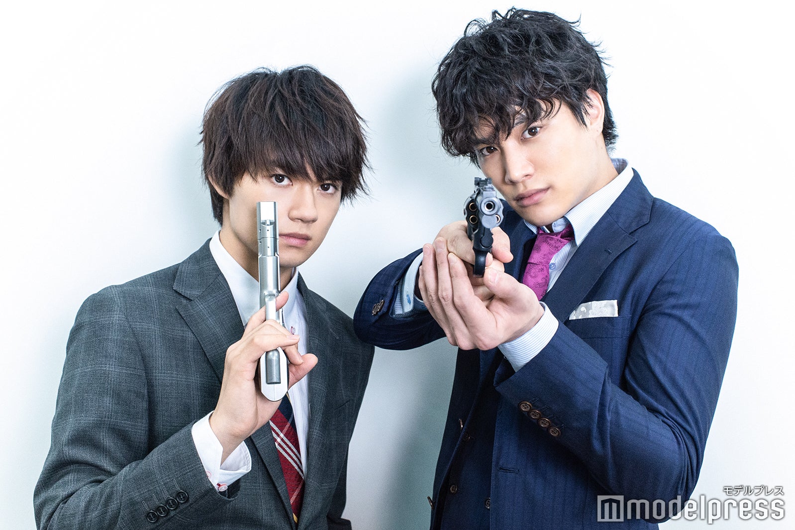 佐野勇斗&鈴木伸之（C）モデルプレス