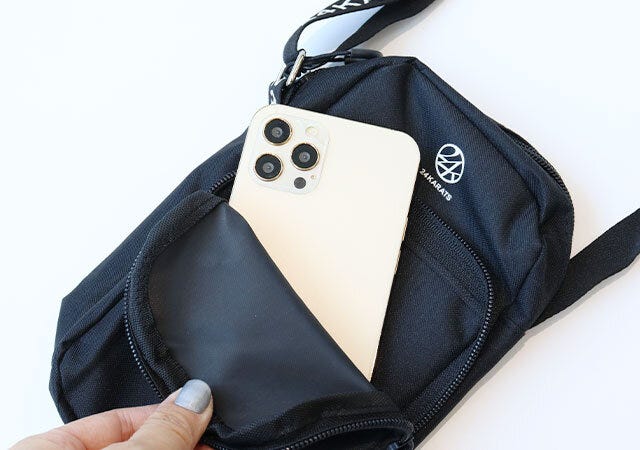 宝島社　24KARATS