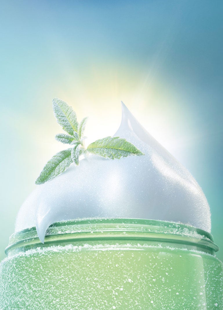 シャーベットのような「ヴァーベナ シャーベットボディクリーム」／画像提供：ロクシタンジャポン株式会社