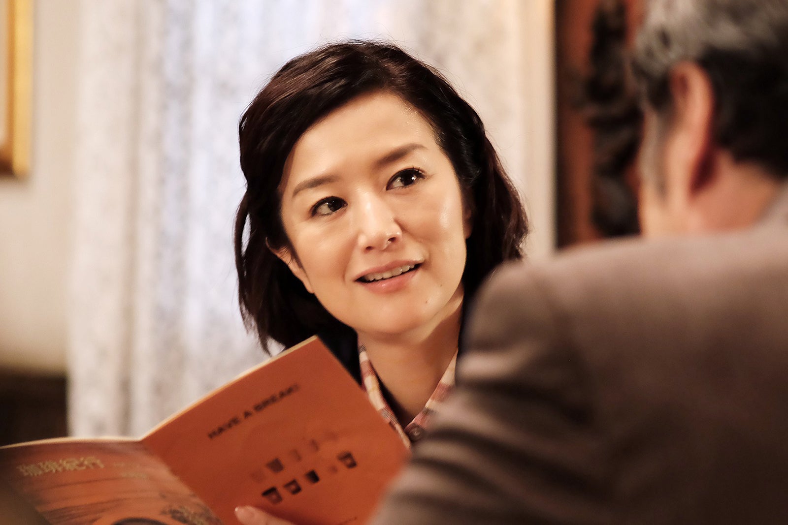 鈴木京香／「琥珀」より（C）テレビ東京