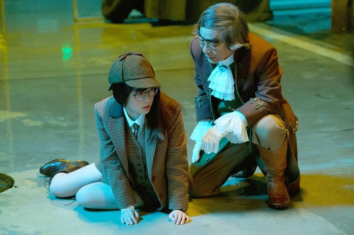 橋本環奈、我修院達也「ルパンの娘」第5話より(C)フジテレビ