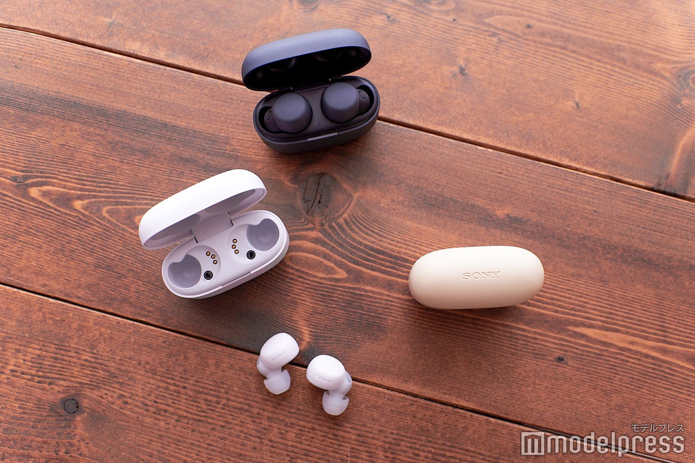 (C)モデルプレス