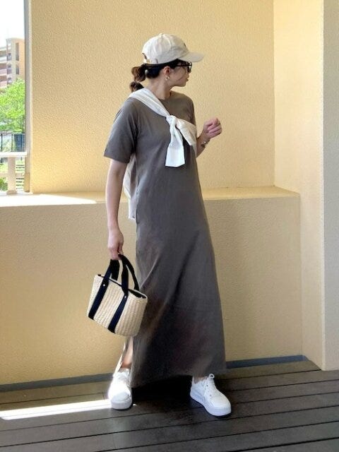 ロングワンピース　コーデ