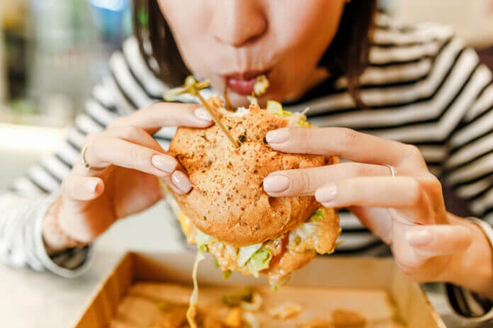 育ちの悪さが出てる…育ちが良い人が絶対にしない行動5選
