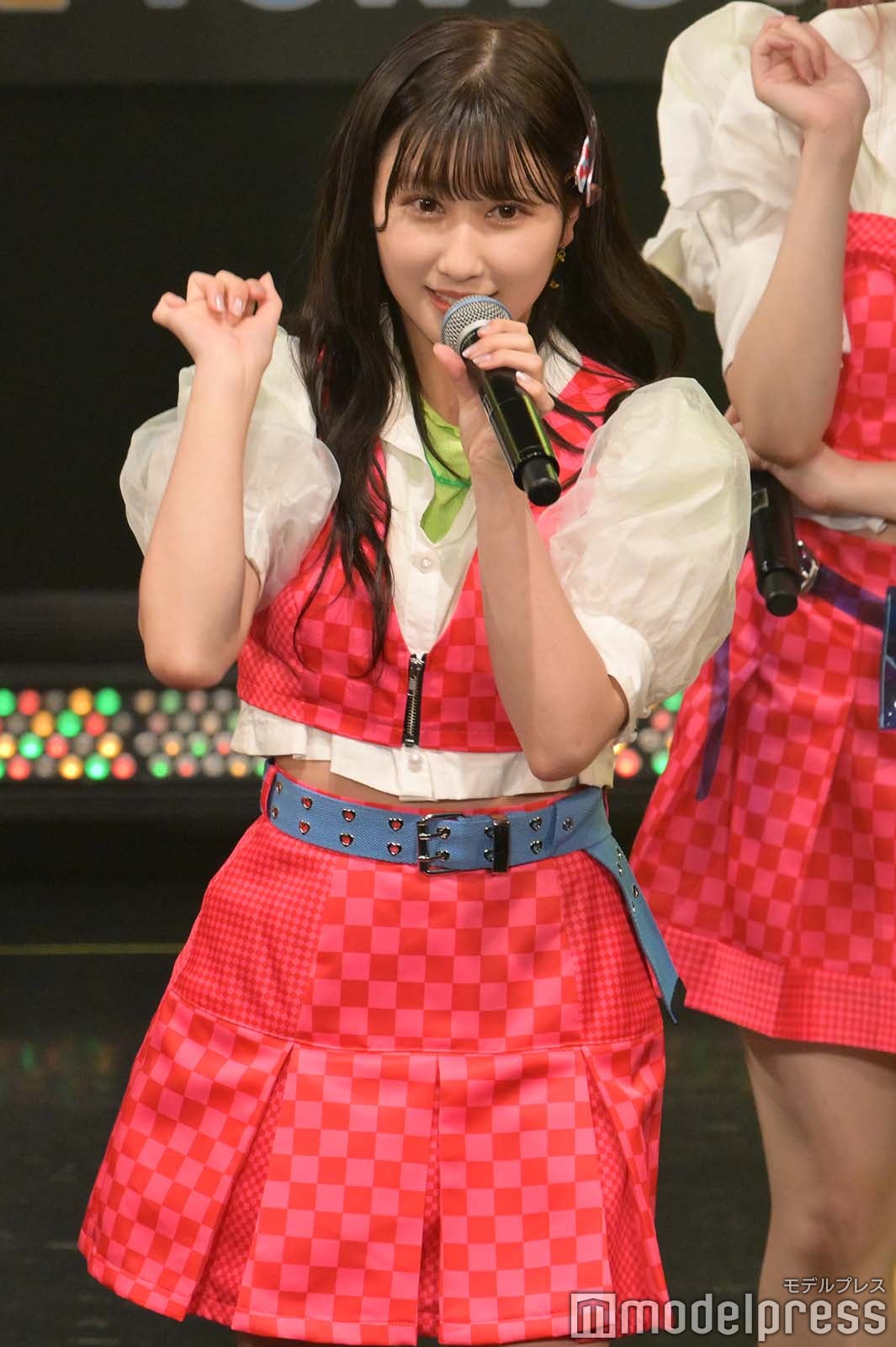 =LOVE （C）モデルプレス