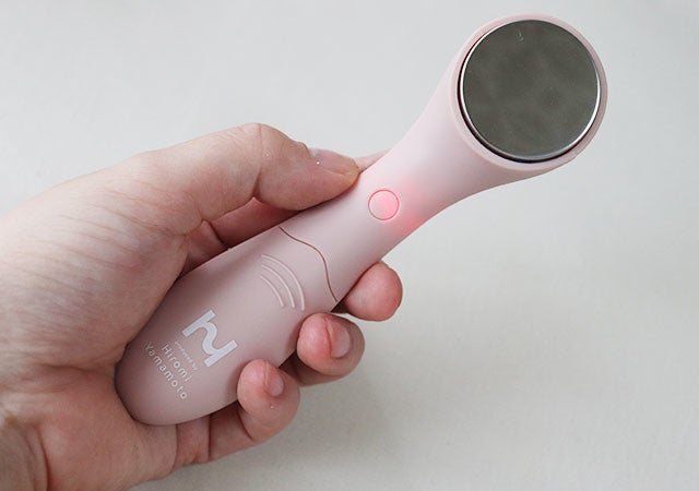 美顔器が付録で千円ってスゴくない 予約殺到 高コスパ神付録 大人のおしゃれ手帖8月号 モデルプレス
