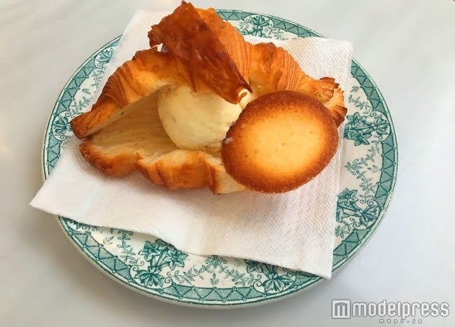 Plus G（プラスジー）各パンの価格＋￥200（税抜き）／画像提供：メゾン・ランドゥメンヌ　ジャポン