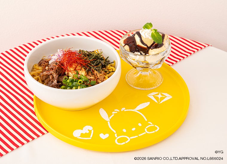 JIHOON×ポチャッコのピリ辛油そば＆バナナグラスプレート税込1,890円（C）2026 SANRIO CO., LTD. APPROVAL NO. L665024 （C）YG. All rights reserved.