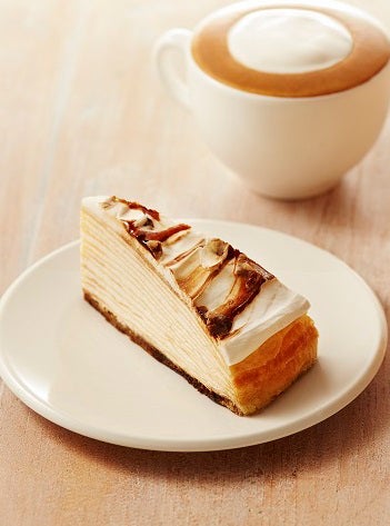 「ミルクレープ ハニーミルクラテ」￥430／画像提供：タリーズコーヒージャパン株式会社
