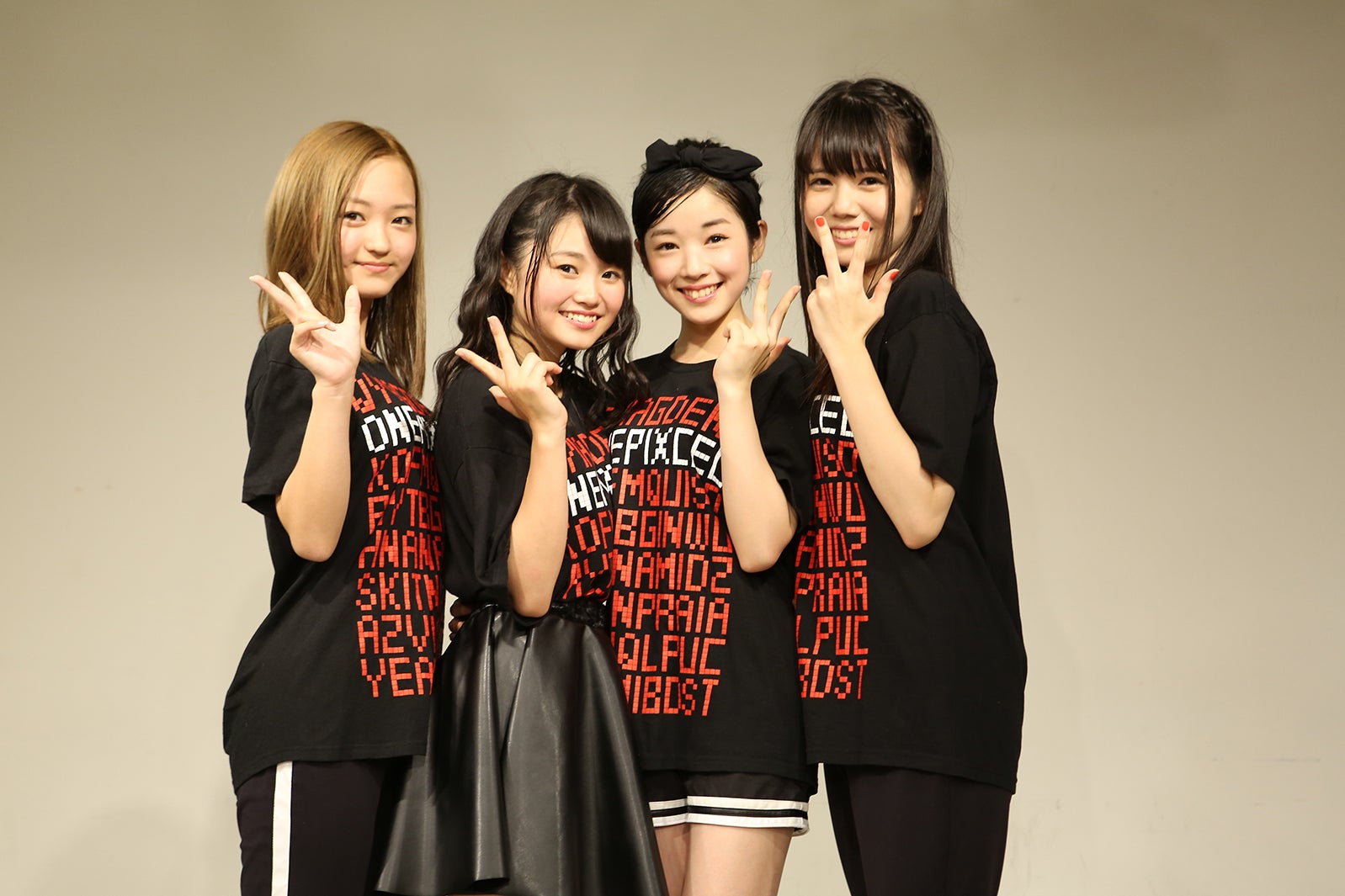 東宝芸能初のガールズユニット・ONEPIXCEL、初挑戦で堂々パフォーマンス　満員の会場は熱気充満