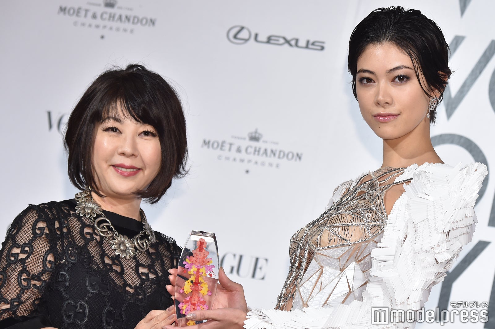 森星、受賞の瞬間 （C）モデルプレス