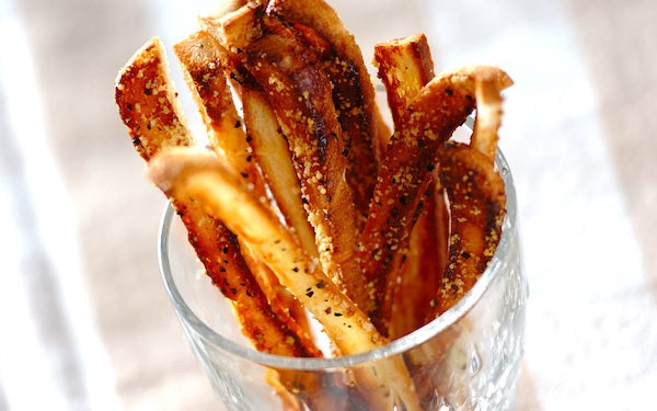 おつまみにもなる、サクサク食感のチーズスティック