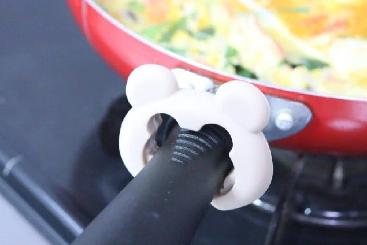 ダイソー　フライパンキッチンツールスタンド（Cooma）　フライパン