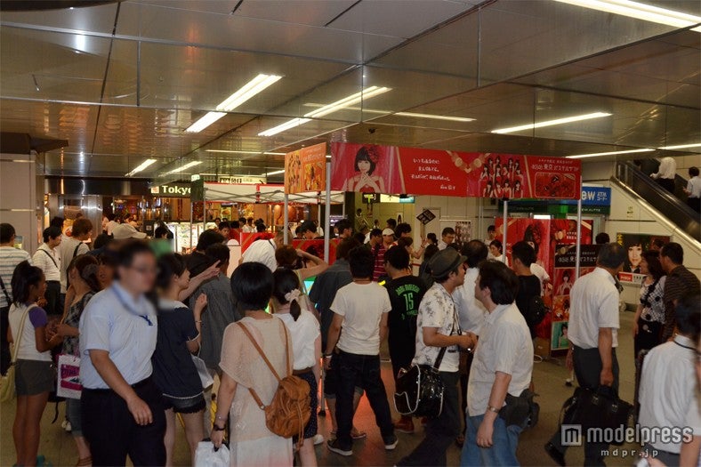 前田をパッケージにした土産物店にもファンが殺到