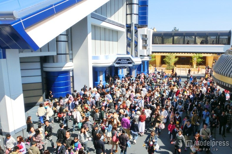 大行列になったスター・ツアーズ：ザ・アドベンチャーズ・コンティニュー