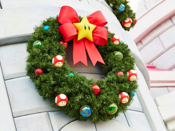ピーチ城のリースも可愛いデザインです　画像提供：ユニバーサル・スタジオ・ジャパン